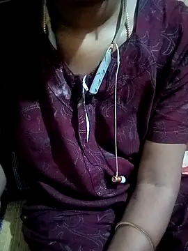 Snapshot of Tamil_roja17 chatting on 4, 3, 2025 Tamil roja17 online show from 4, 3, 2025