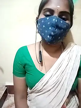 Snapshot of Tamil_roja17 chatting on 18, 9, 2025 Tamil roja17 online show from 18, 9, 2025