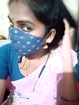 Snapshot of Tamil_roja17 chatting on 19, 9, 2025 Tamil roja17 online show from 19, 9, 2025