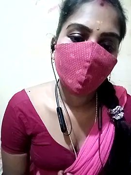 Snapshot of Tamil_roja17 chatting on 18, 10, 2025 Tamil roja17 online show from 18, 10, 2025