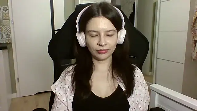 LariceSexy online show from 18, 4, 2026