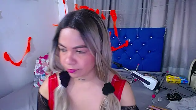 hornny cougar online show from 30, 10, 2025