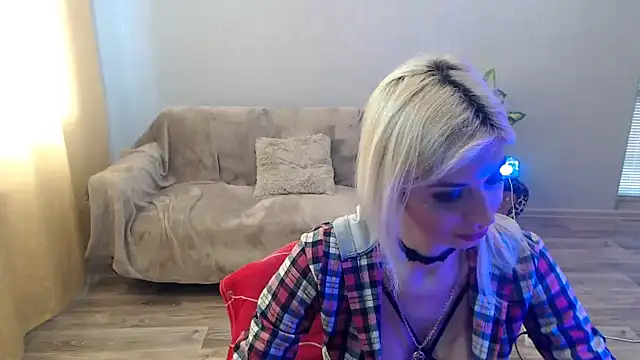 SexyBeatriice online show from 19, 4, 2026