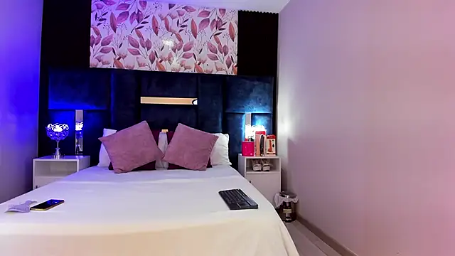 CandyLuxury   online show from 5, 5, 2026