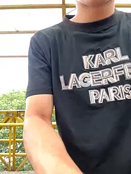 Snapshot of arevalo1124 chatting on 1, 12, 2025 arevalo1124 online show from 1, 12, 2025