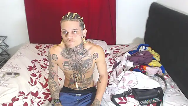 Snapshot of hot_man05 chatting on 3, 2, 2025 hot man05 online show from 3, 2, 2025