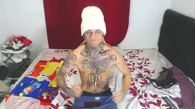 Snapshot of hot_man05 chatting on 4, 2, 2025 hot man05 online show from 4, 2, 2025