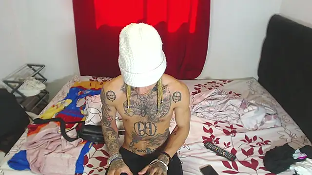 Snapshot of hot_man05 chatting on 9, 2, 2025 hot man05 online show from 9, 2, 2025