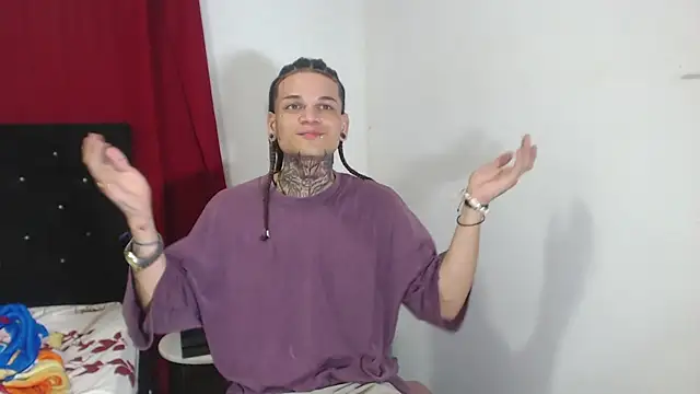 Snapshot of hot_man05 chatting on 3, 3, 2025 hot man05 online show from 3, 3, 2025