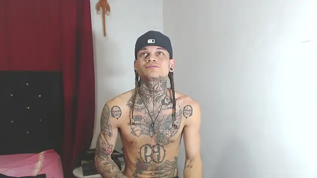 Snapshot of hot_man05 chatting on 14, 3, 2025 hot man05 online show from 14, 3, 2025