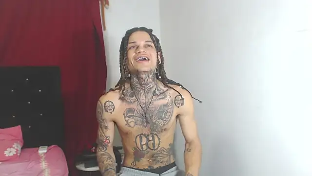 Snapshot of hot_man05 chatting on 16, 3, 2025 hot man05 online show from 16, 3, 2025