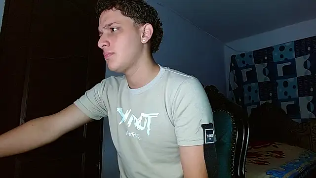 Snapshot of Thomas_May4rs chatting on 5, 11, 2025 Thomas May4rs online show from 5, 11, 2025