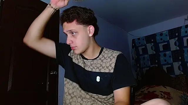 Snapshot of Thomas_May4rs chatting on 13, 11, 2025 Thomas May4rs online show from 13, 11, 2025