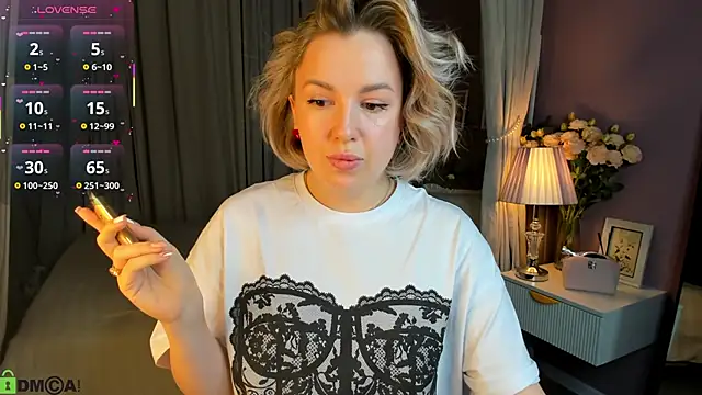 Nikki Kai online show from 22, 10, 2025