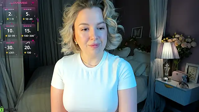 Nikki Kai online show from 29, 10, 2025