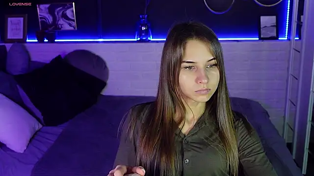 CharmBianca online show from 19, 2, 2025