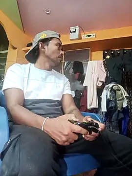 bigcock thick online show from 10, 3, 2025