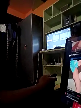 bigcock thick online show from 1, 10, 2025