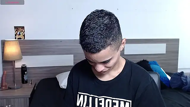 Snapshot of Liiamthompson chatting on 16, 11, 2025 Liiamthompson online show from 16, 11, 2025