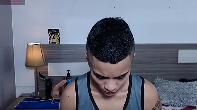 Snapshot of Liiamthompson chatting on 23, 11, 2025 Liiamthompson online show from 23, 11, 2025