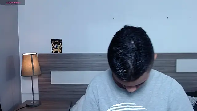 Snapshot of Liiamthompson chatting on 28, 11, 2025 Liiamthompson online show from 28, 11, 2025