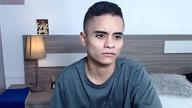 Snapshot of Liiamthompson chatting on 28, 11, 2025 Liiamthompson online show from 28, 11, 2025