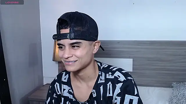 Snapshot of Liiamthompson chatting on 29, 11, 2025 Liiamthompson online show from 29, 11, 2025