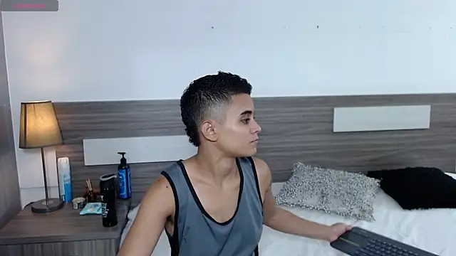 Snapshot of Liiamthompson chatting on 30, 11, 2025 Liiamthompson online show from 30, 11, 2025