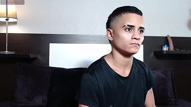 Liiamthompson online show from 16, 4, 2026