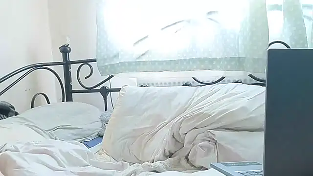 Demi WelshX online show from 9, 9, 2025