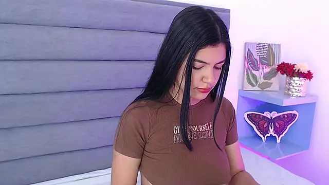 JenniferHost online show from 27, 2, 2025