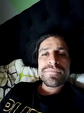 Snapshot of Quemoustro chatting on 28, 1, 2025 Quemoustro online show from 28, 1, 2025