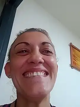 Snapshot of brigitho5 chatting on 3, 3, 2025 brigitho5 online show from 3, 3, 2025