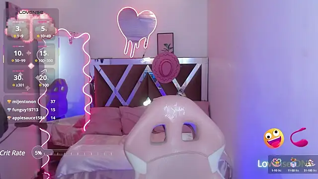 Snapshot of palmerfox_tay chatting on 1, 2, 2025 palmerfox tay online show from 1, 2, 2025