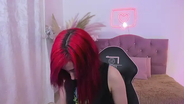 Snapshot of palmerfox_tay chatting on 8, 10, 2025 palmerfox tay online show from 8, 10, 2025