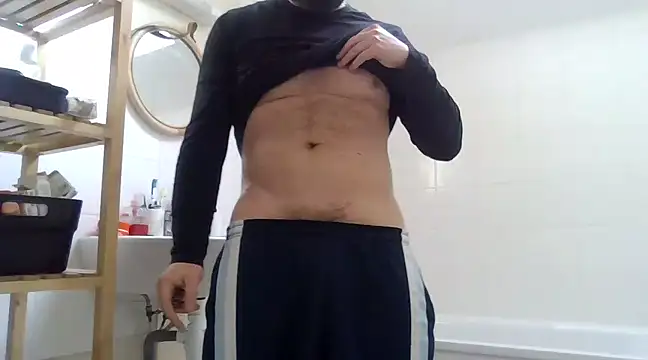 Snapshot of Zer_oki chatting on 8, 3, 2025 Zer oki online show from 8, 3, 2025