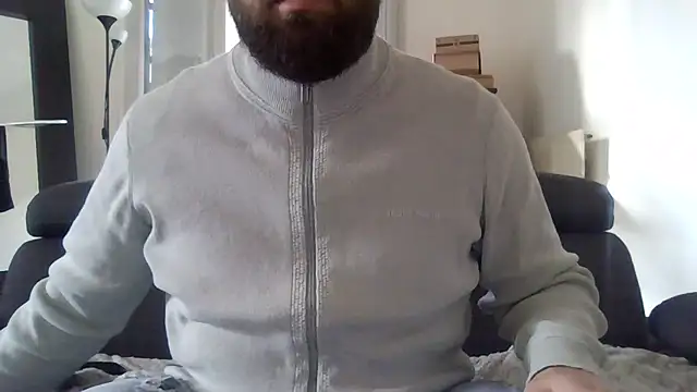 Snapshot of Zer_oki chatting on 8, 11, 2025 Zer oki online show from 8, 11, 2025