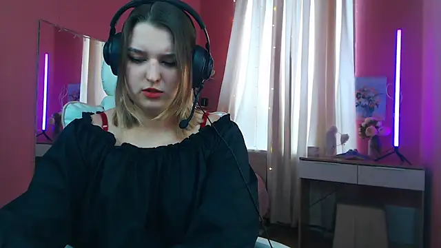 Jenny Smit online show from 4, 3, 2025