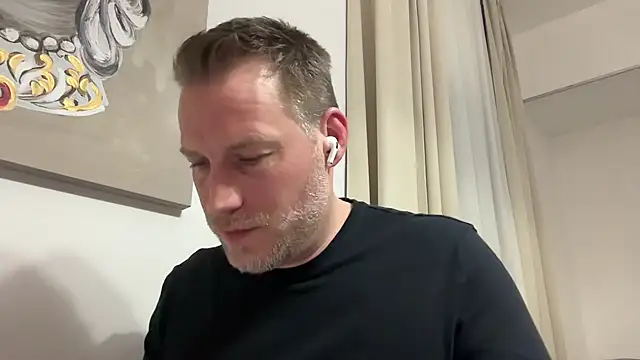 Christian87xxx online show from 11, 2, 2026