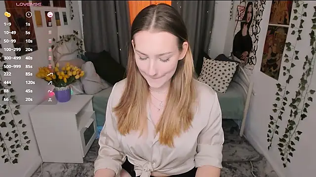 Snapshot of MaryWaddell chatting on 14, 3, 2025 MaryWaddell online show from 14, 3, 2025