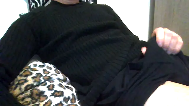 Snapshot of tommyboyteen chatting on 6, 2, 2025 tommyboyteen online show from 6, 2, 2025