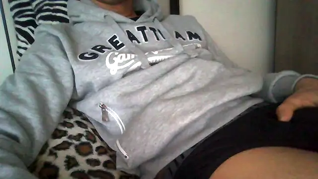 Snapshot of tommyboyteen chatting on 8, 2, 2025 tommyboyteen online show from 8, 2, 2025