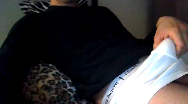 Snapshot of tommyboyteen chatting on 12, 2, 2025 tommyboyteen online show from 12, 2, 2025
