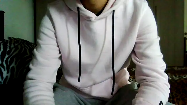 Snapshot of tommyboyteen chatting on 14, 2, 2025 tommyboyteen online show from 14, 2, 2025