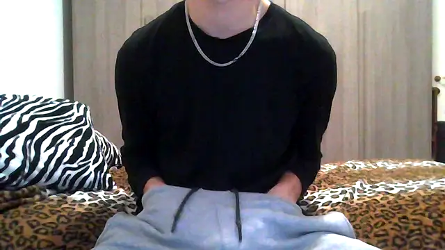 Snapshot of tommyboyteen chatting on 22, 2, 2025 tommyboyteen online show from 22, 2, 2025