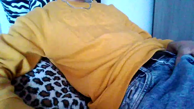 Snapshot of tommyboyteen chatting on 4, 3, 2025 tommyboyteen online show from 4, 3, 2025