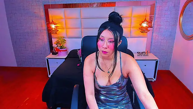 Nohemi louse online show from 28, 3, 2026