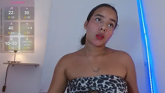 Roxy Stonee online show from 18, 9, 2025