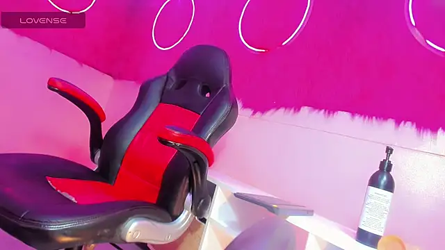 Chica sexy 1 online show from 7, 2, 2025