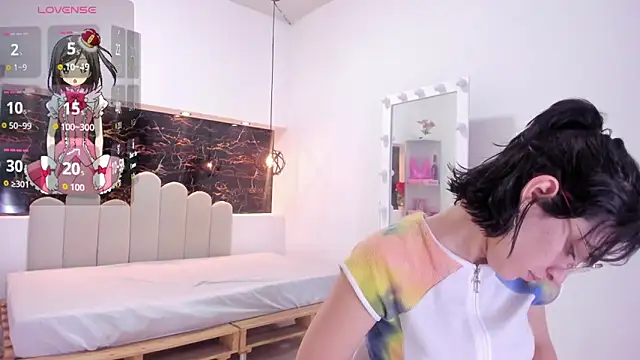 Annyrosee online show from 9, 9, 2025